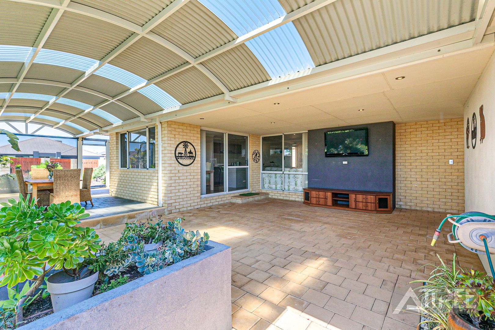 5 Berkeley Loop, Piara Waters WA 6112, Image 2