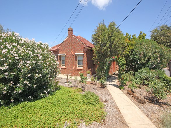 10 Naldera Street, Glandore SA 5037