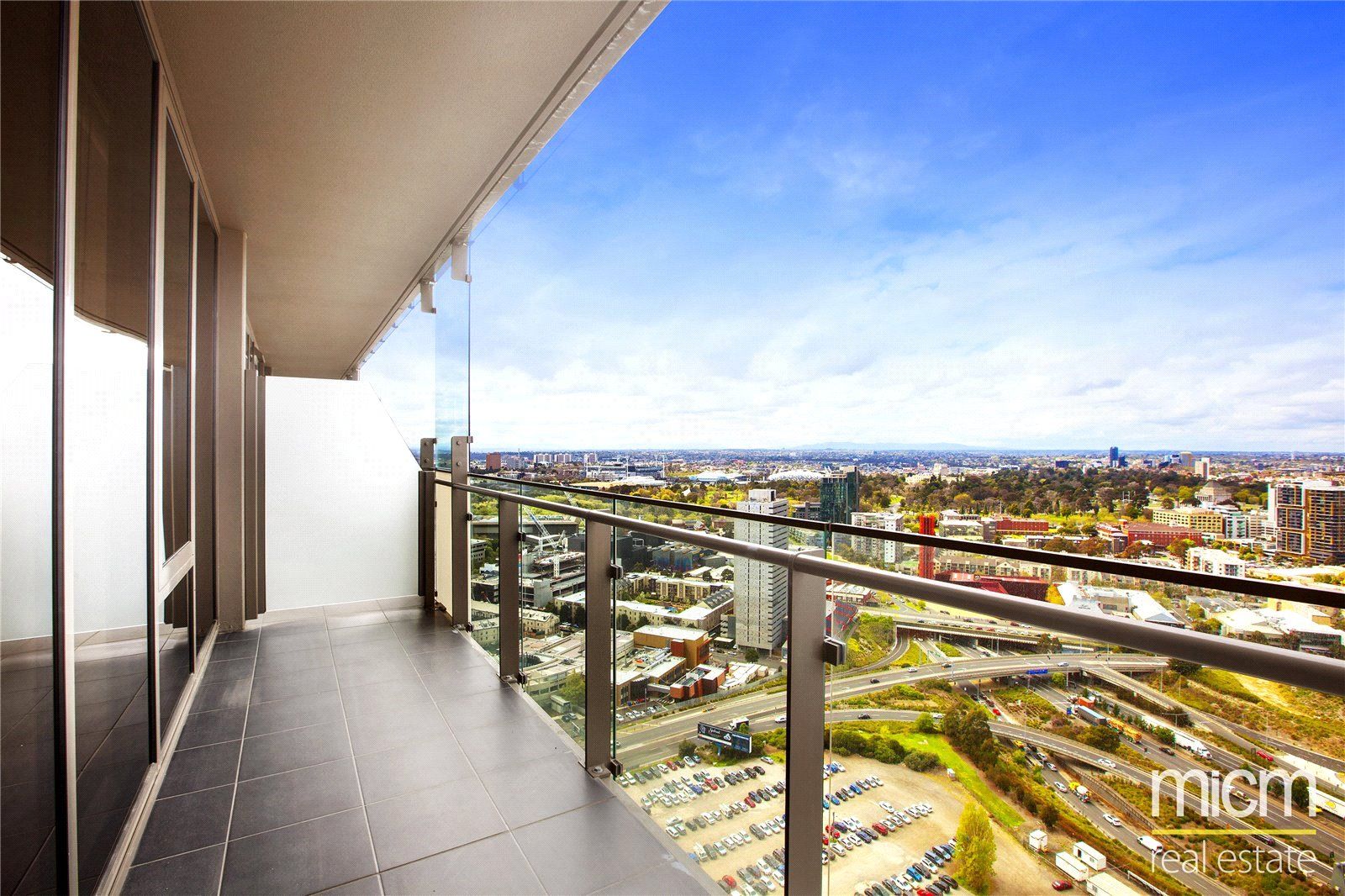 1 bedrooms Apartment / Unit / Flat in 2803/118 Kavanagh Street SOUTHBANK VIC, 3006