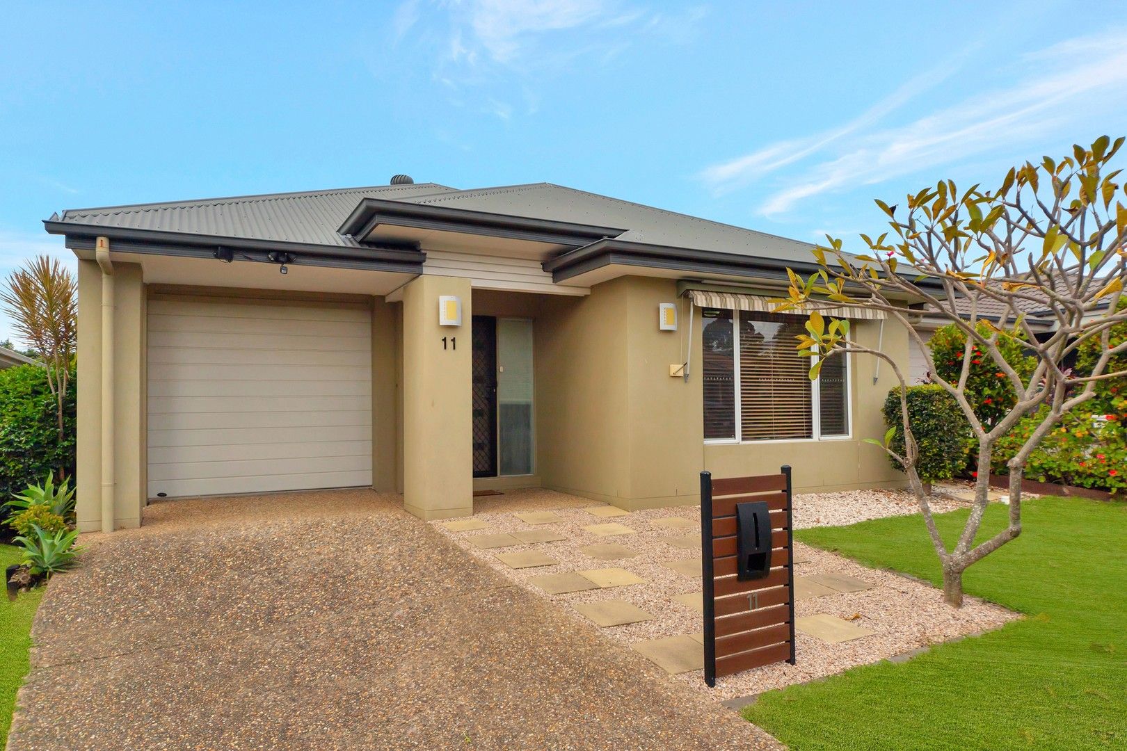 3 bedrooms House in 11 Moonie Crescent NORTH LAKES QLD, 4509