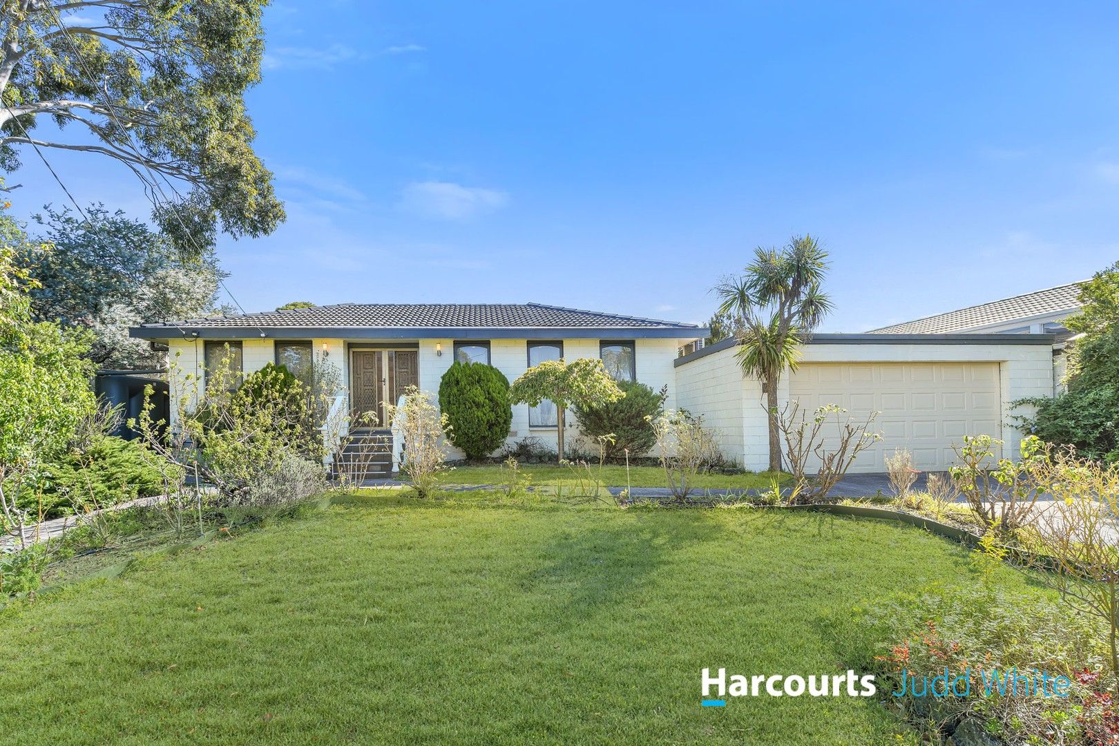 18 Lomond Drive, Glen Waverley VIC 3150, Image 0