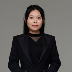 Corrina(Shan) Qu, Sales representative