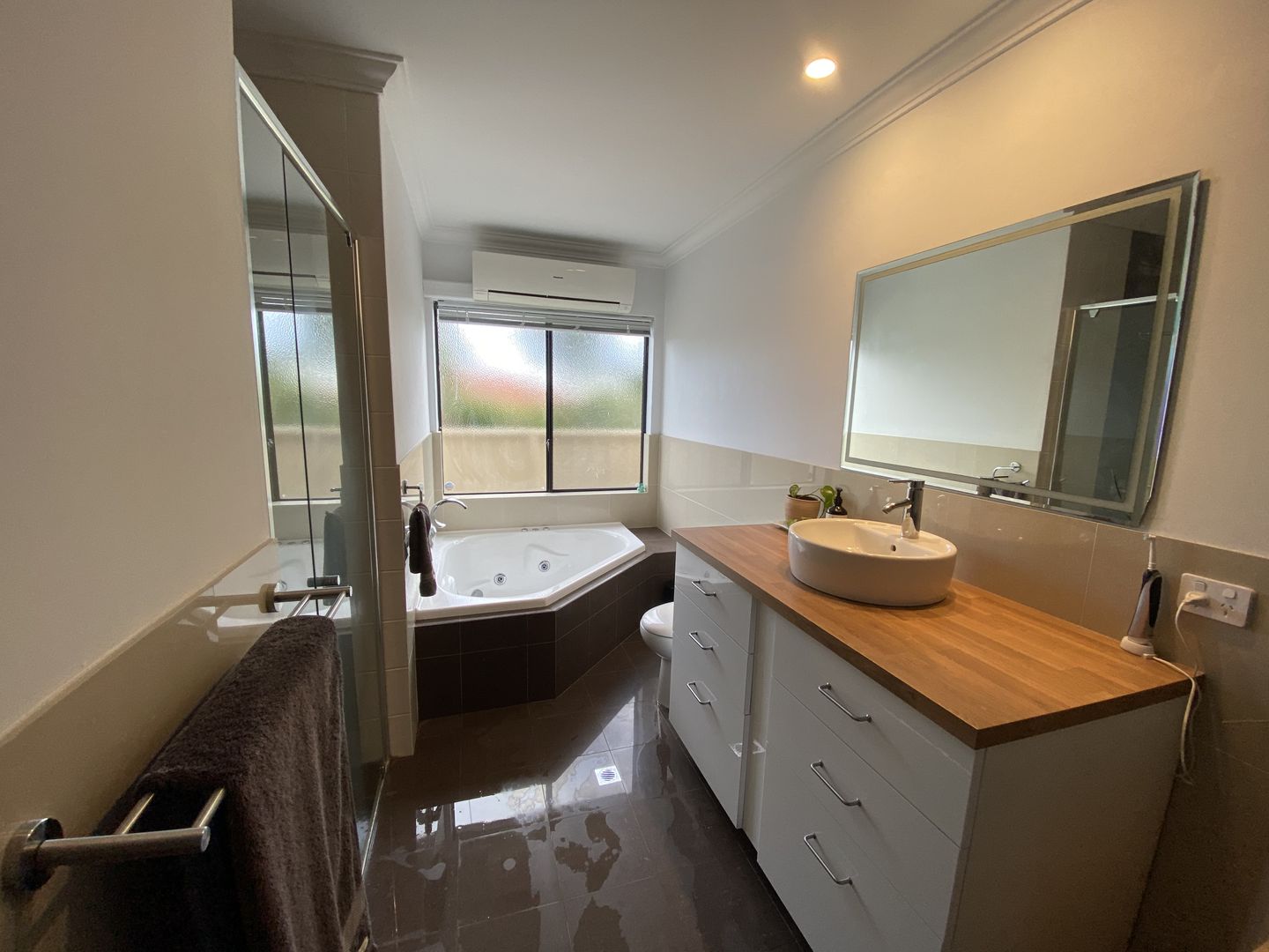 3 bedrooms House in 4 Jedda Road BALCATTA WA, 6021