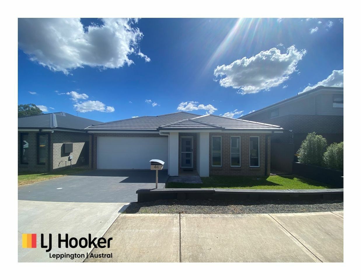 4 bedrooms House in 44 Mulvihill Crescent DENHAM COURT NSW, 2565