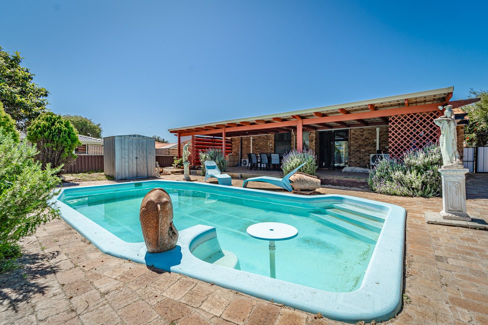 3 bedrooms House in 158 Fendam Street WARNBRO WA, 6169