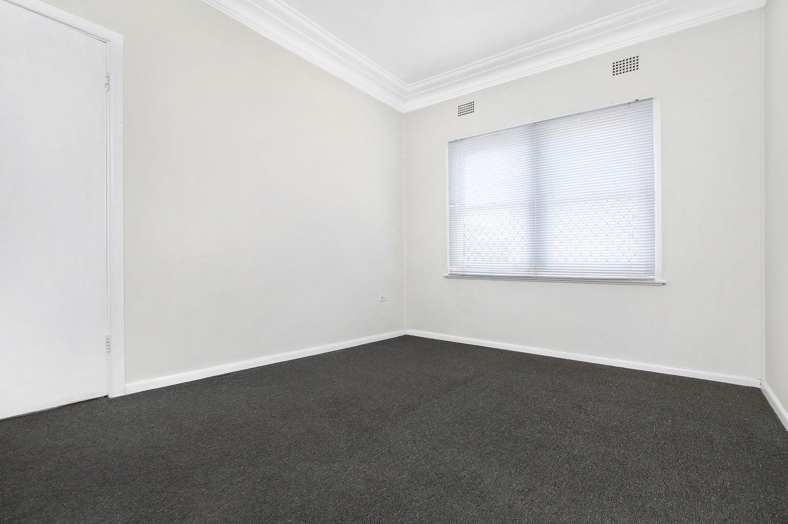 1 bedrooms Apartment / Unit / Flat in 3/35 Thames Street WEST WOLLONGONG NSW, 2500