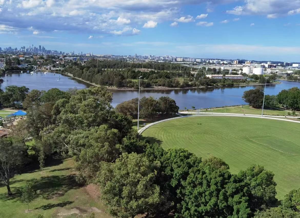 3 bedrooms Apartment / Unit / Flat in 1506/6-10 Gertrude Street WOLLI CREEK NSW, 2205