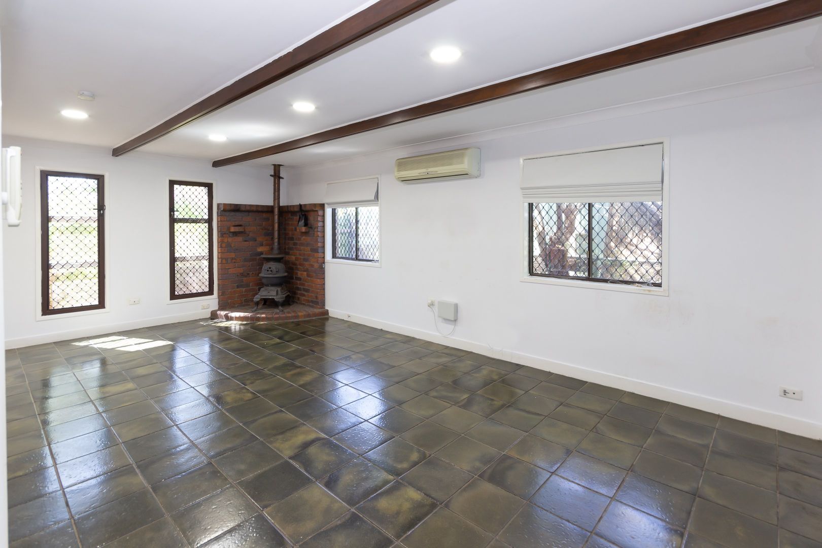 2 JEFFREY STREET, Bundamba QLD 4304, Image 1