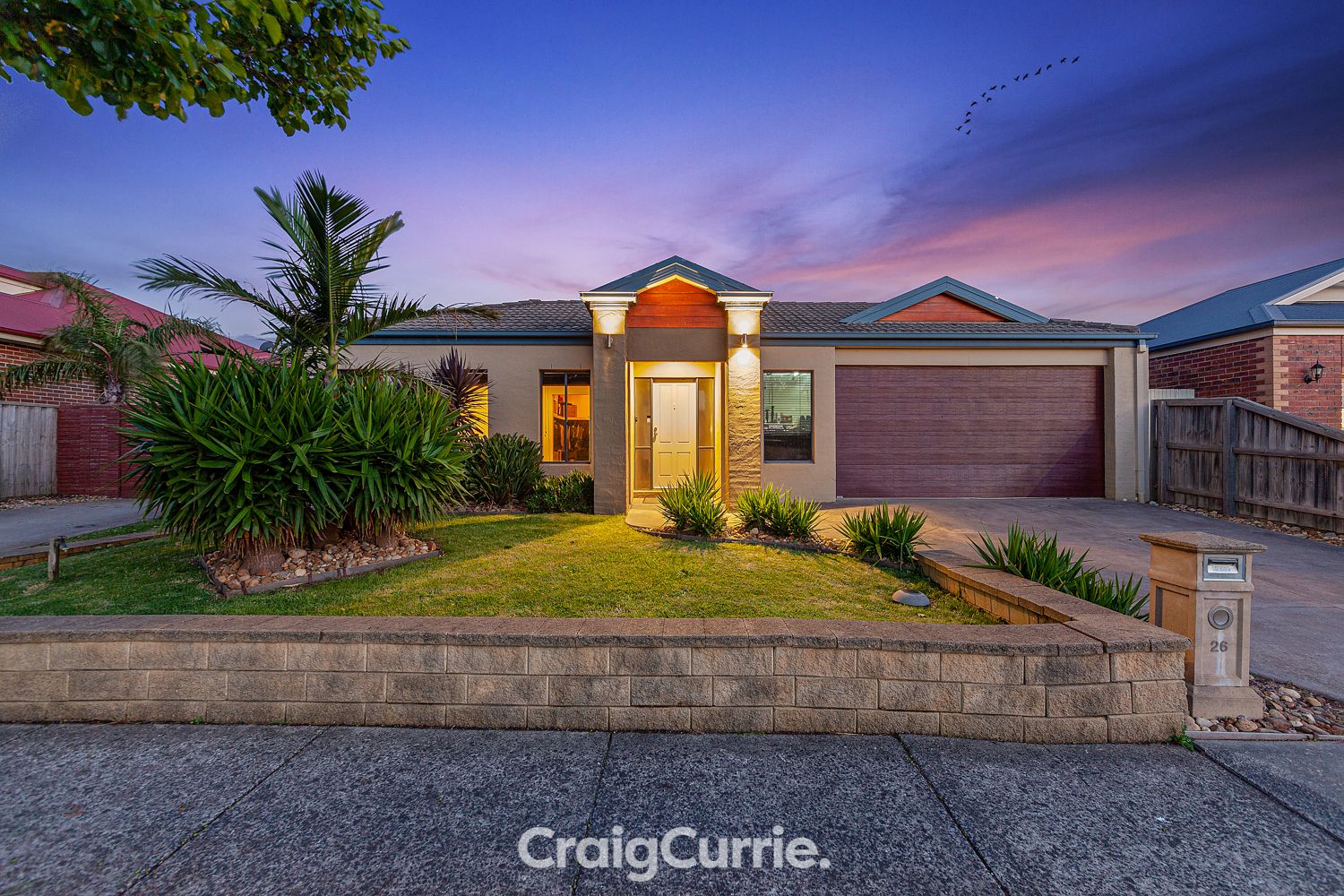 4 bedrooms House in 26 Henry Lawson Drive PAKENHAM VIC, 3810