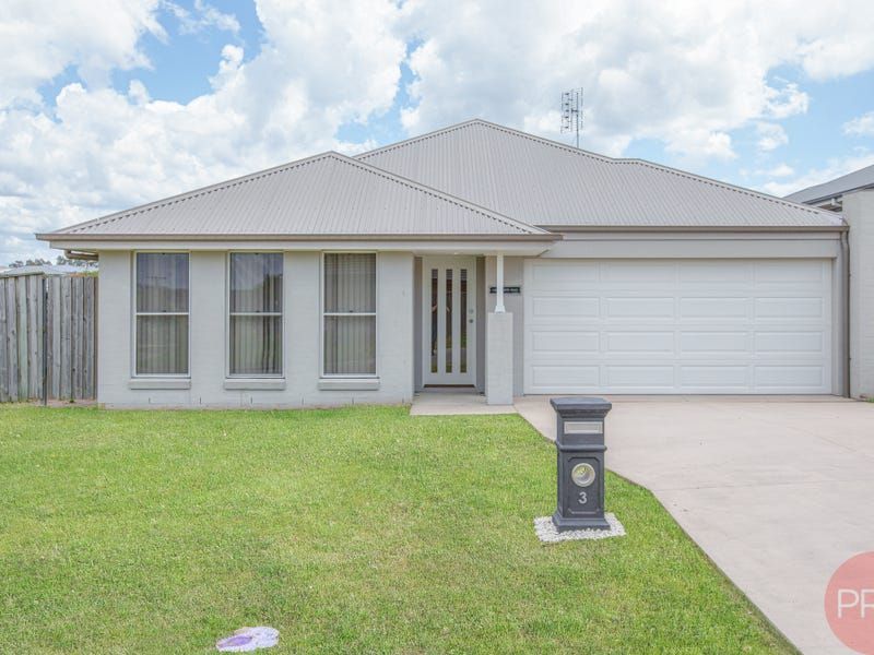 4 bedrooms House in 3 Blacksmith Road GILLIESTON HEIGHTS NSW, 2321