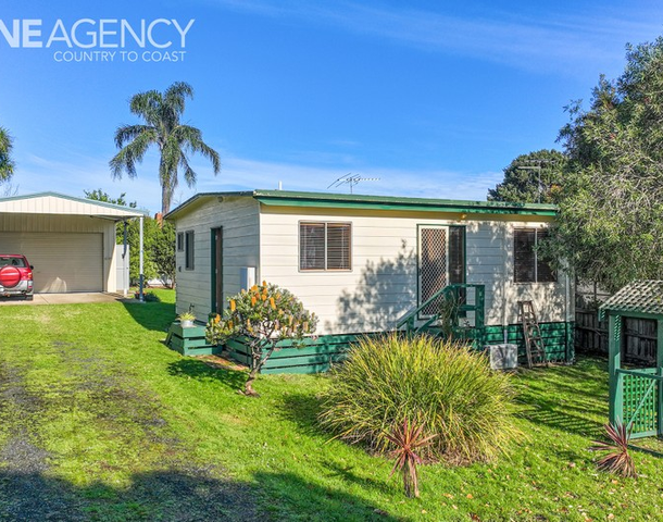 12 Thomas Street, Drouin VIC 3818