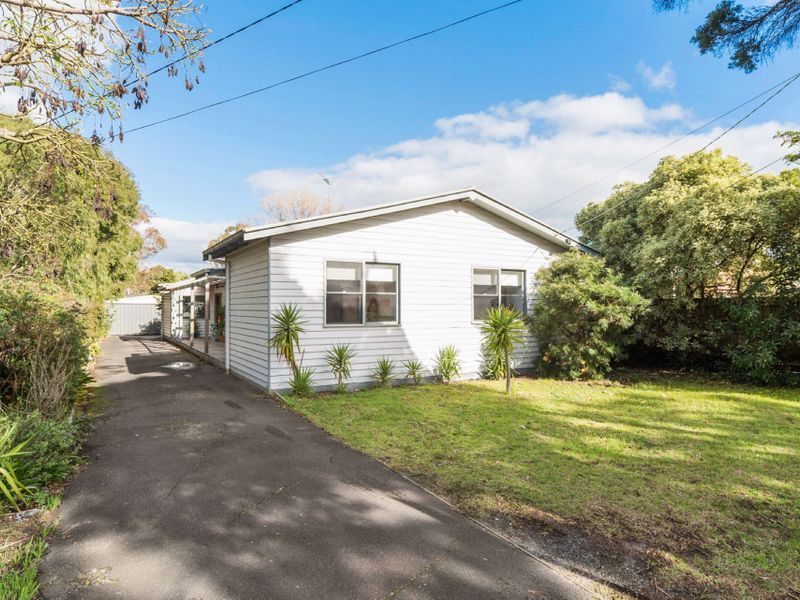 8 East Road, Seaford VIC 3198, Image 1