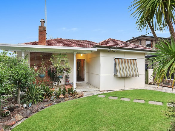 8 Homewood Avenue, Hornsby NSW 2077