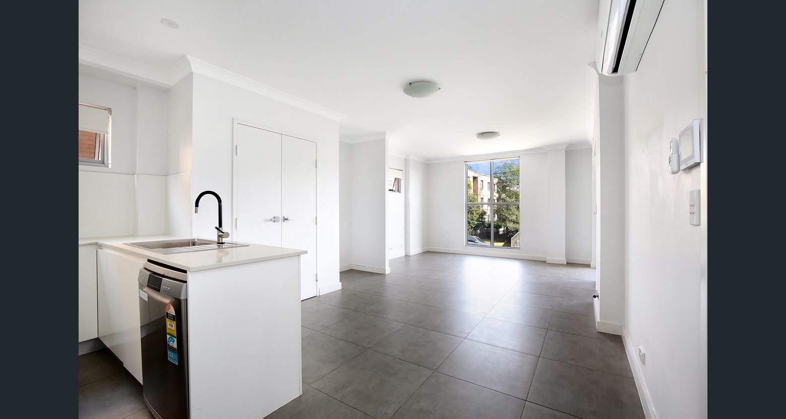2 bedrooms Apartment / Unit / Flat in 10/26 Lydbrook Street WESTMEAD NSW, 2145