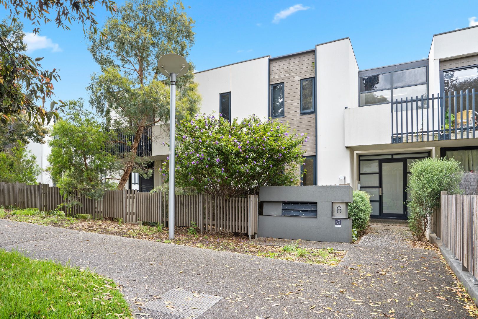 2/6 Newbury Walk, Bundoora VIC 3083, Image 1