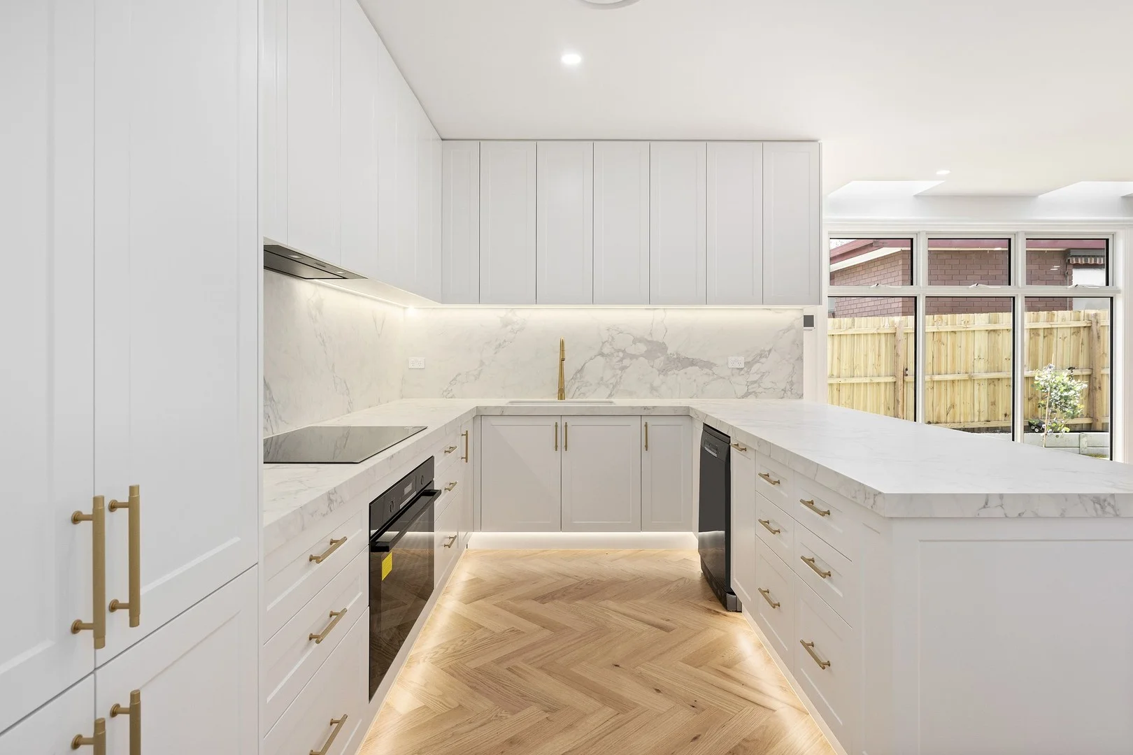 2/103 Mountain View Road, Montmorency VIC 3094