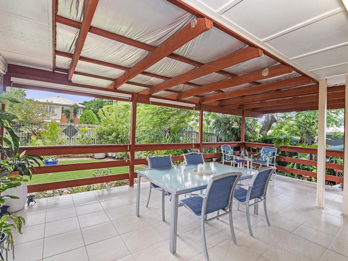 4 bedrooms House in 55 Stephenson Street OXLEY QLD, 4075