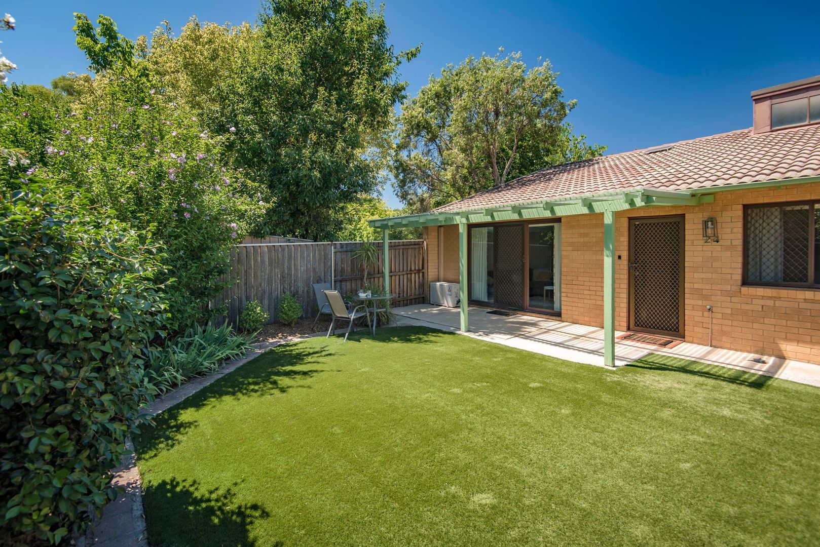 24 Barlow Street, Scullin ACT 2614, Image 2