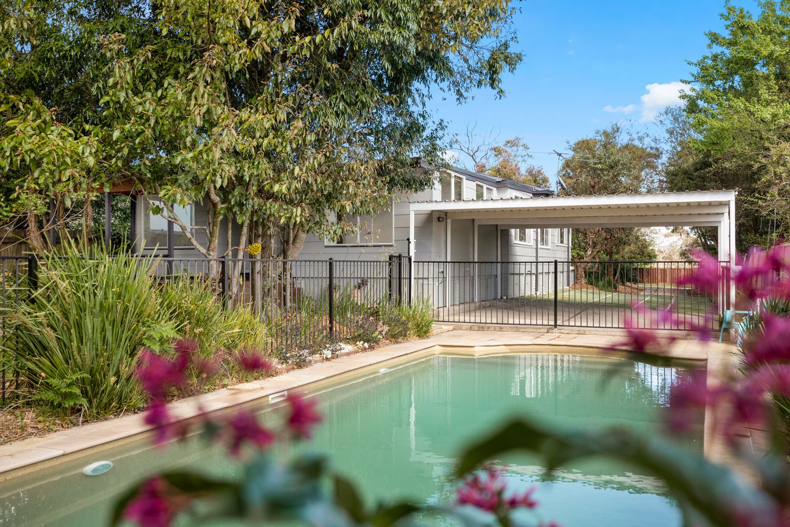 15 Glenfarne Parade, Lawson Property History & Address Research Domain