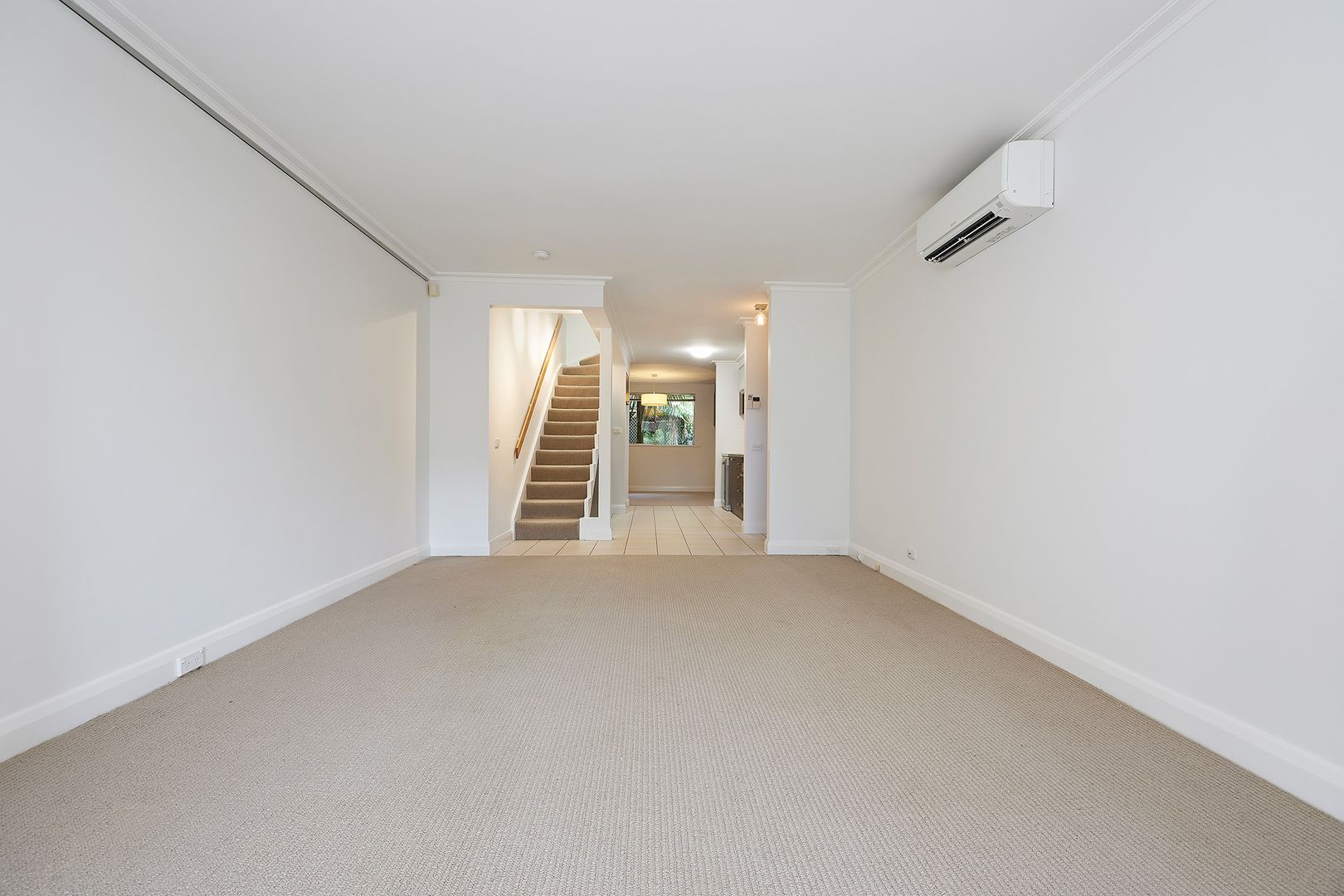 1/11A Gladstone Parade, Elsternwick VIC 3185, Image 1