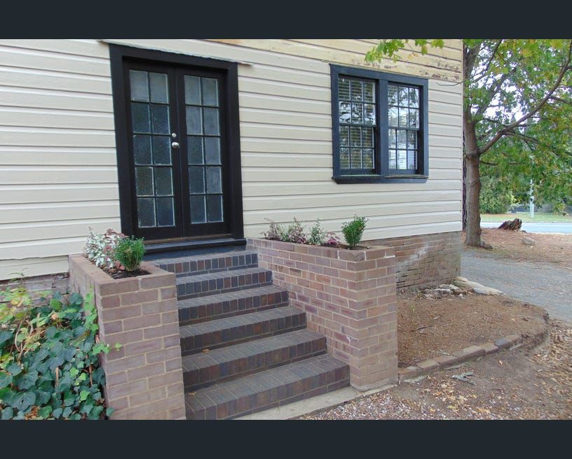 1 bedrooms Apartment / Unit / Flat in 1/15 Suttor Road MOSS VALE NSW, 2577
