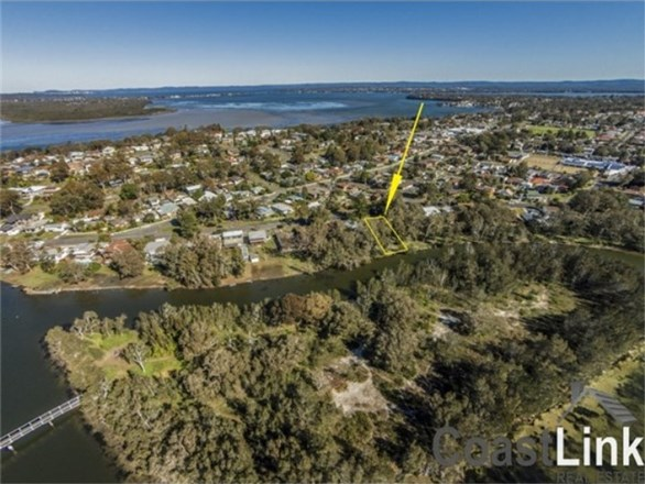 27 Natuna Avenue, Budgewoi NSW 2262