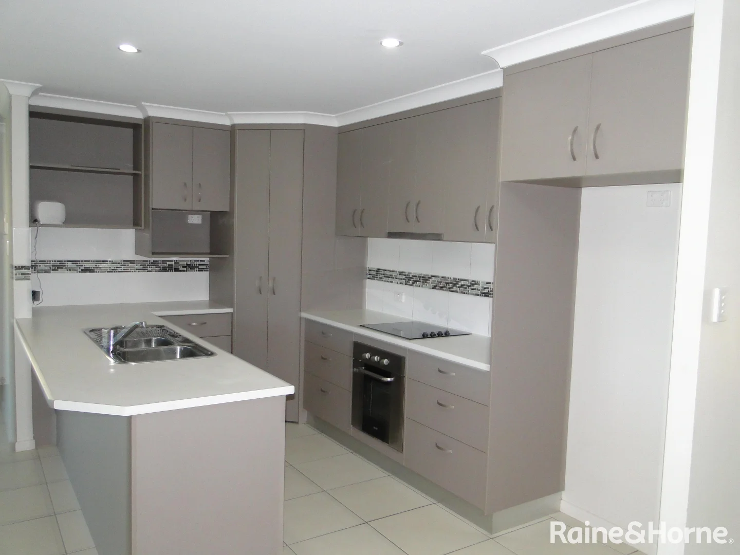 Additional image 2 of 16 Coolibah Street, Kin Kora QLD 4680