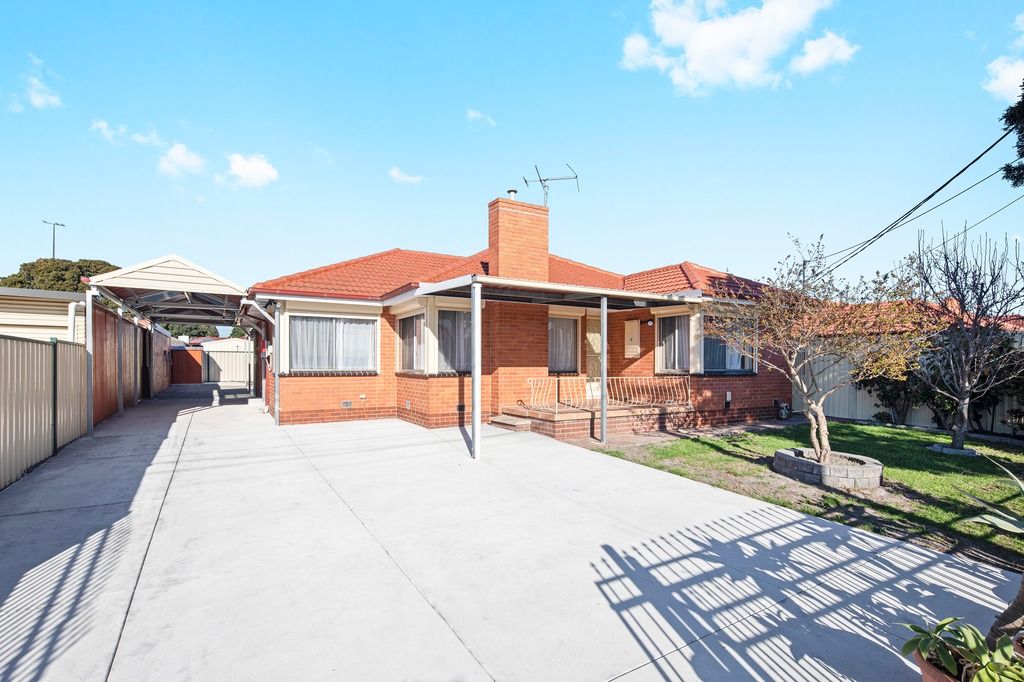 3 bedrooms House in 180 Westall Road SPRINGVALE VIC, 3171