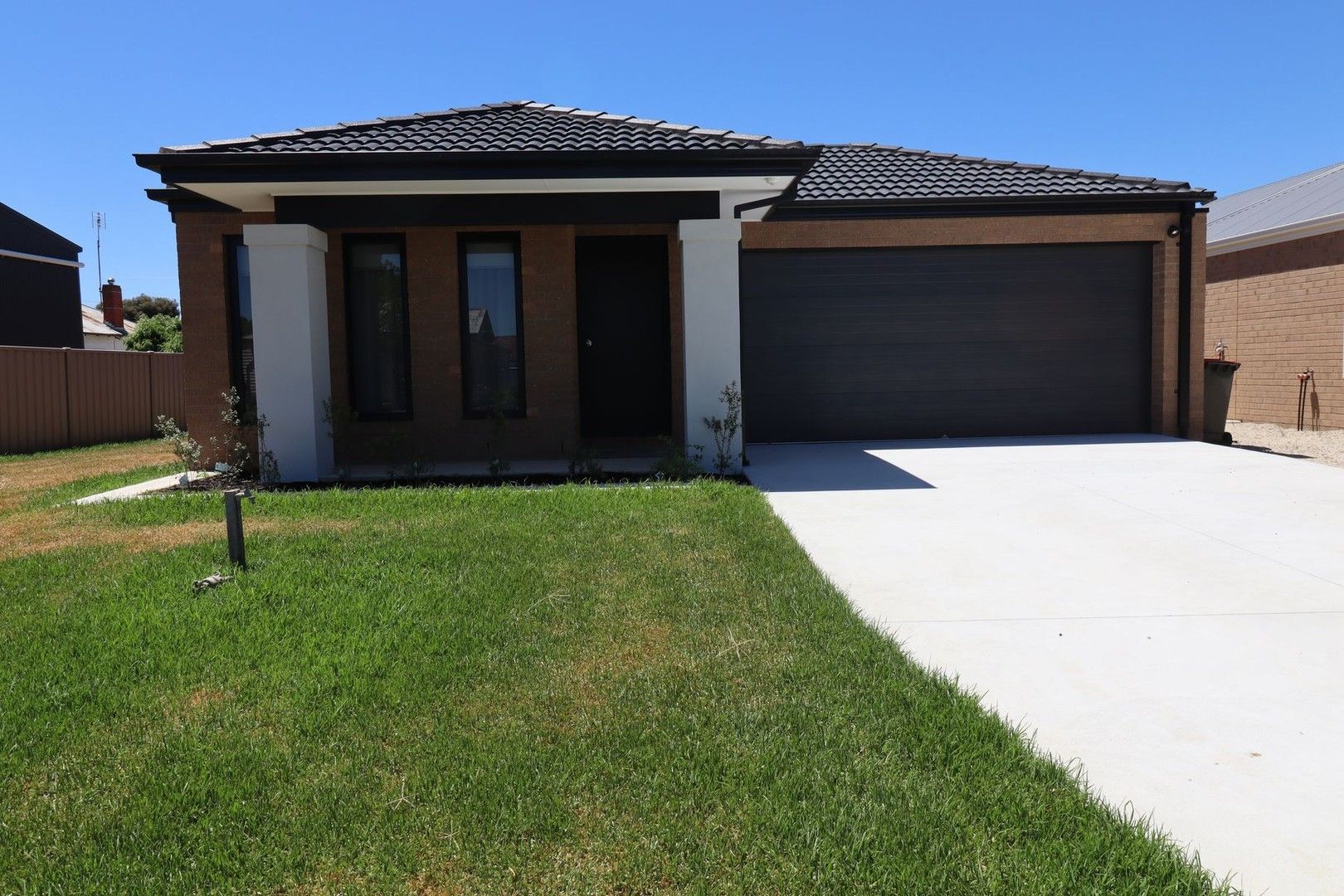 3 bedrooms House in 4 Mitchell Street COHUNA VIC, 3568