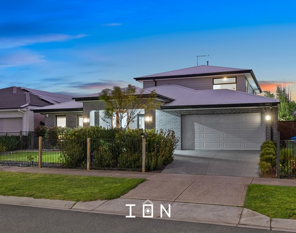 27 Murphy Street, Clyde North VIC 3978