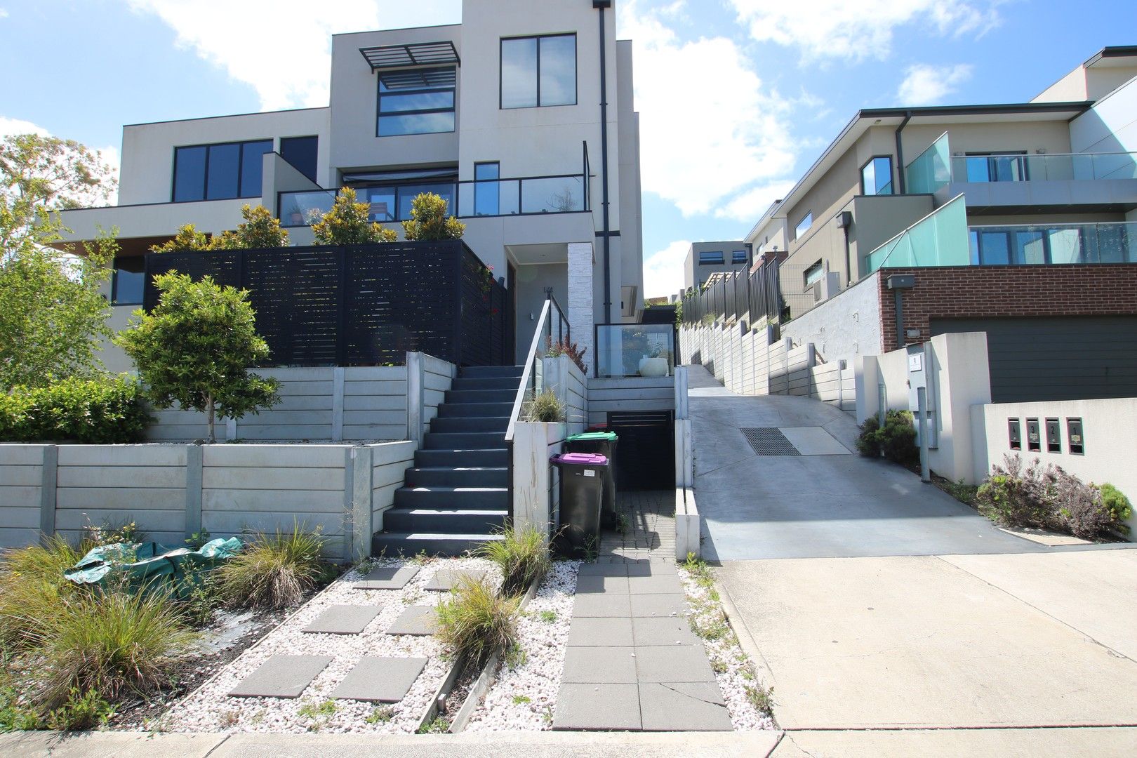 3 bedrooms Townhouse in 2/4 Grover Street PASCOE VALE VIC, 3044