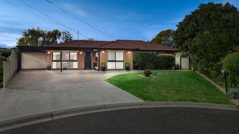 8 clyde cheap court werribee