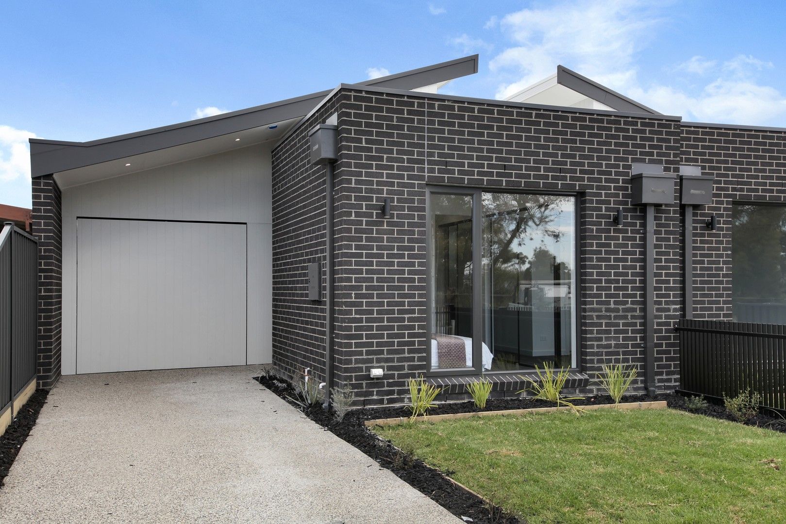 3 bedrooms Townhouse in 13 Hearn Street ALTONA NORTH VIC, 3025