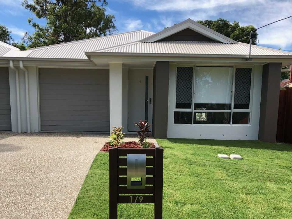 3 bedrooms Duplex in 2/9 May Street LEICHHARDT QLD, 4305