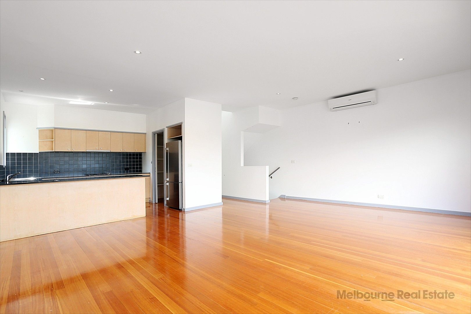 4/2 Moffat Street, South Yarra Property History & Address Research Domain
