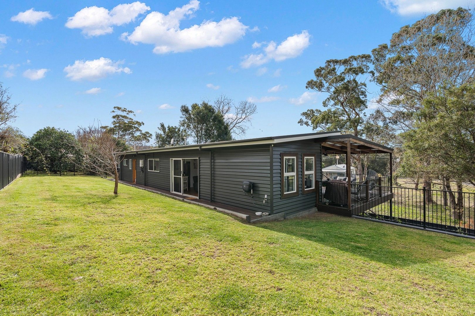 35 Spinks Avenue, Lake Conjola NSW 2539, Image 2