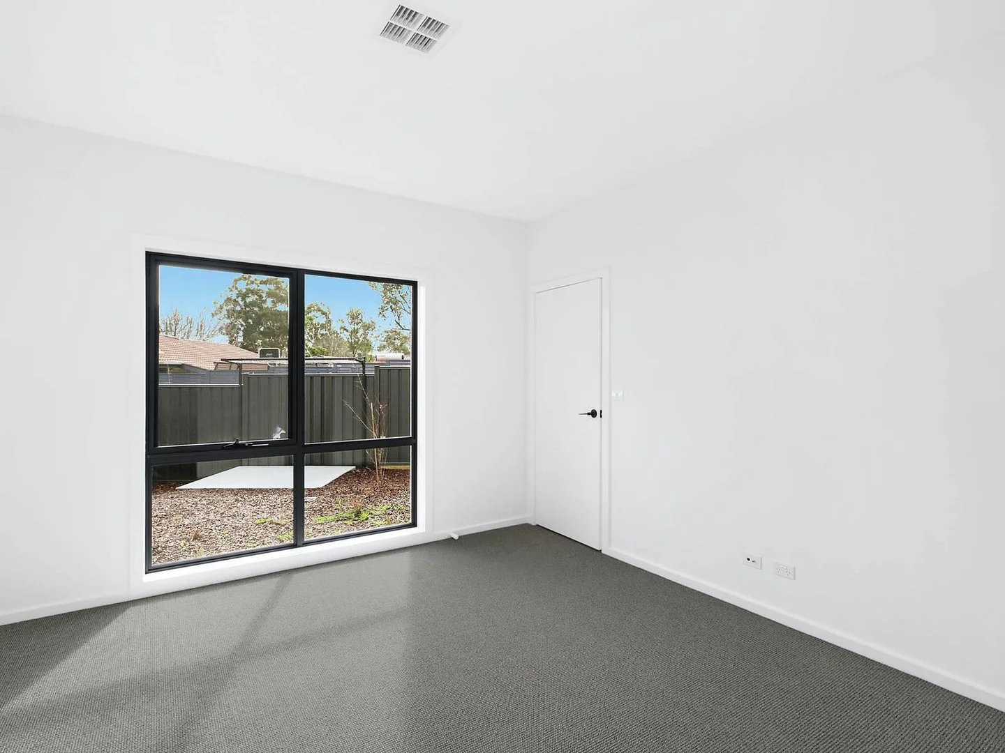 Additional image 2 of 1/27 Lind Cl, Fraser ACT 2615