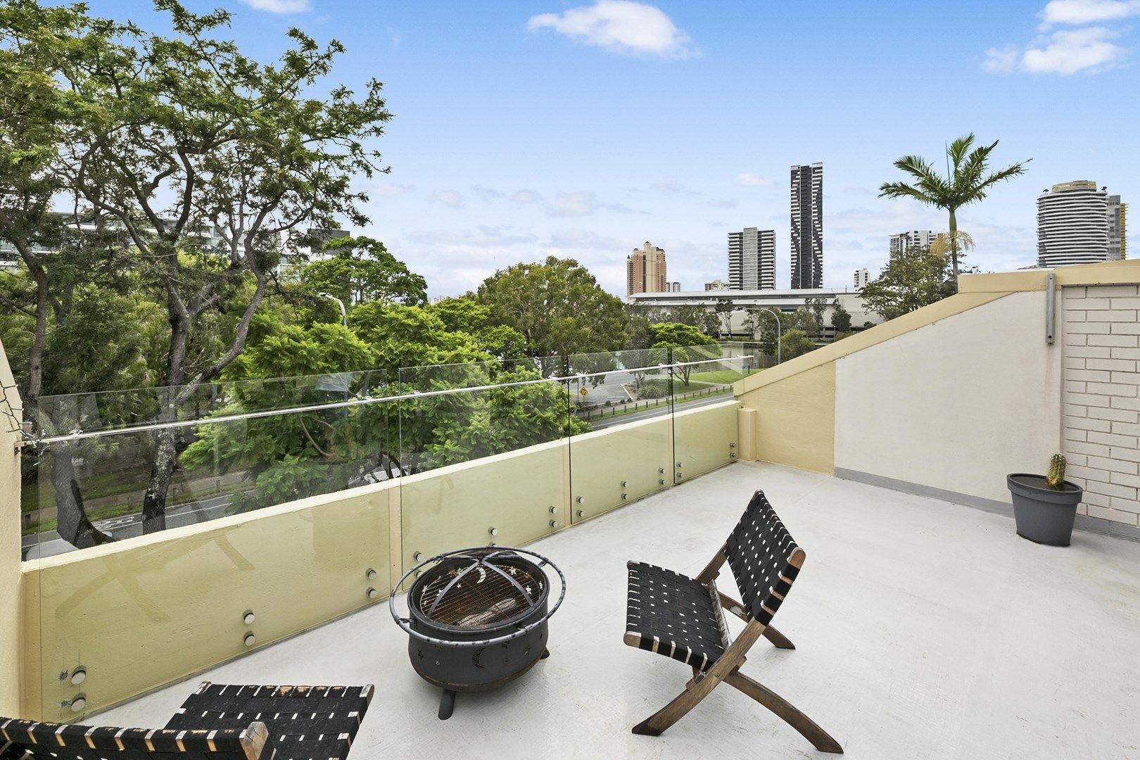 7/2 T E Peters Drive, Broadbeach Waters QLD 4218, Image 0