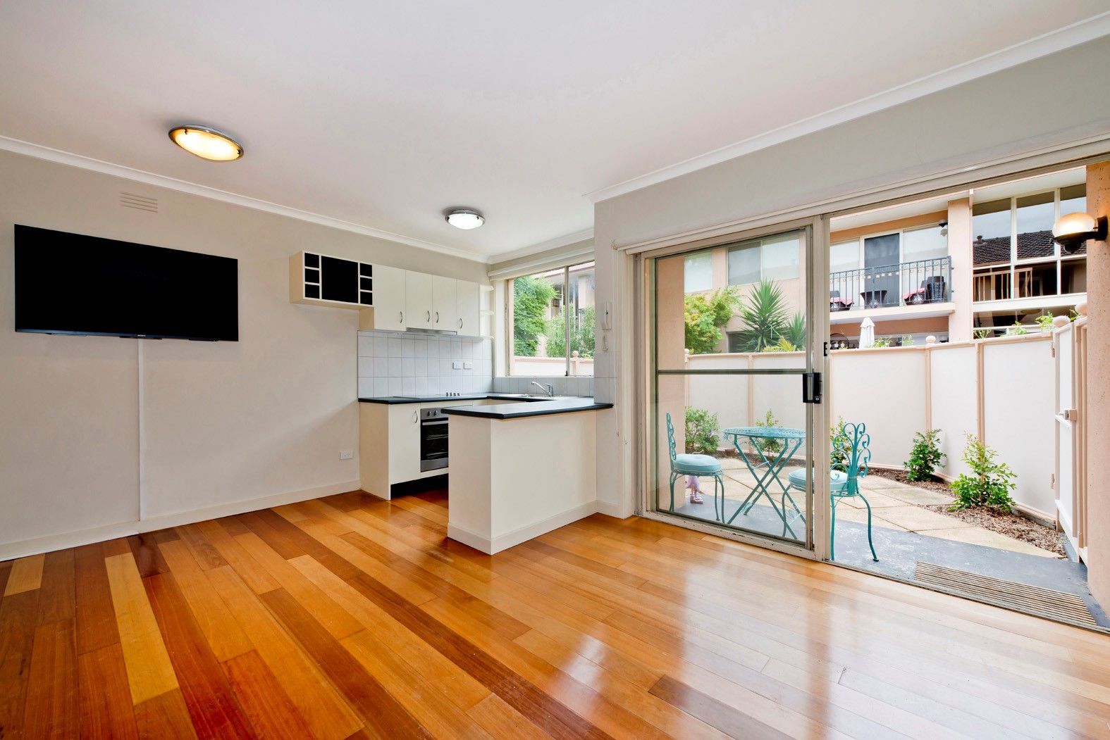 2/309 Heidelberg Road, Northcote VIC 3070, Image 2