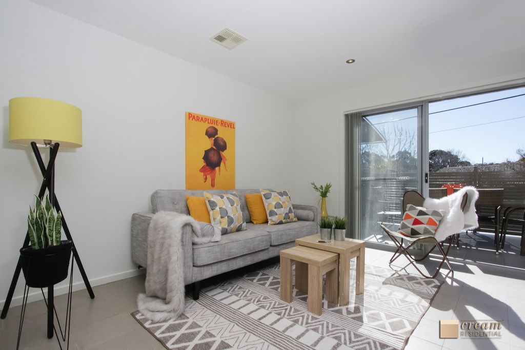 9/9 Bisdee Street, Hughes ACT 2605, Image 2