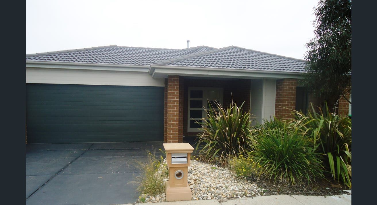 4 bedrooms House in 16 Tallgrass Avenue TRUGANINA VIC, 3029