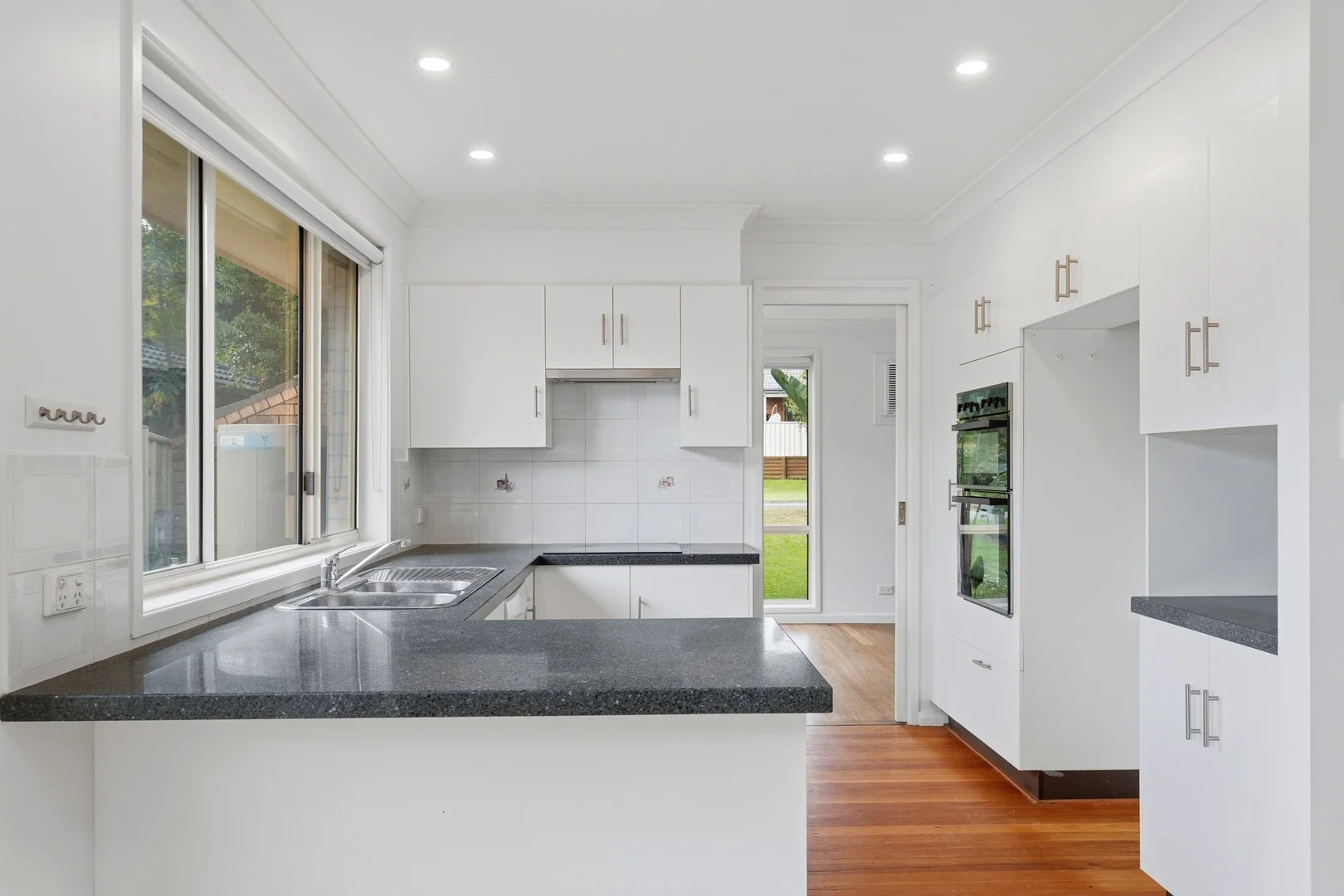 33 Greenvale Road, Green Point NSW 2251