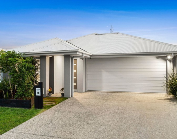 27 Wood Crescent, Baringa QLD 4551