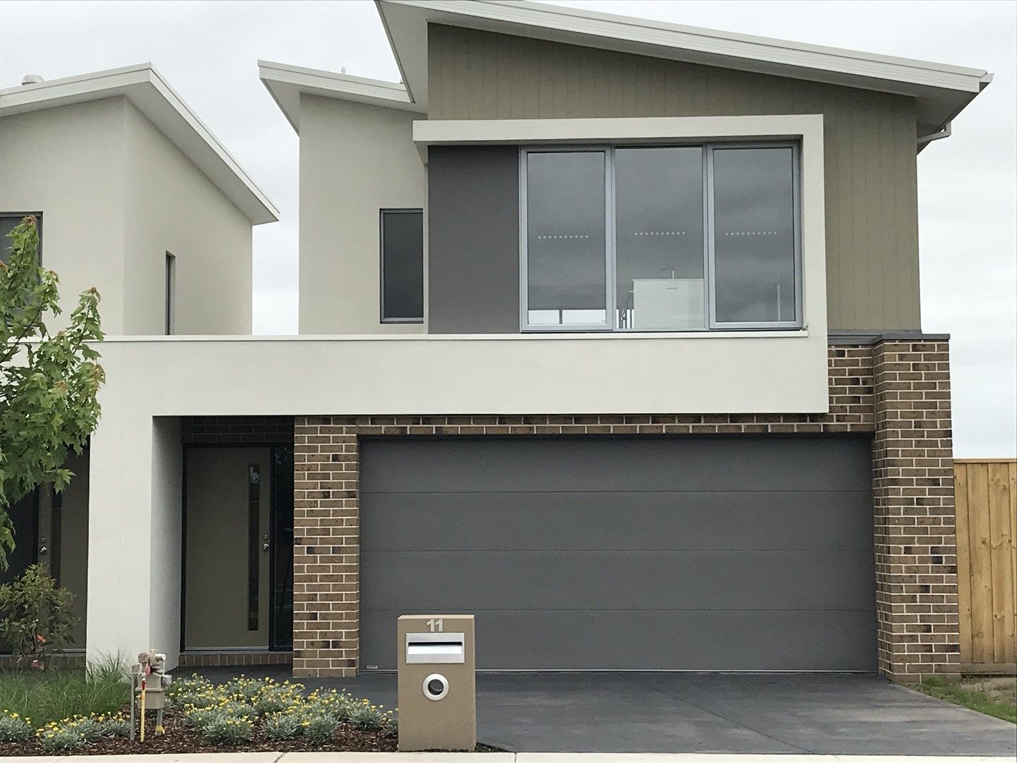 3 bedrooms Townhouse in 11 Optima Street OFFICER VIC, 3809