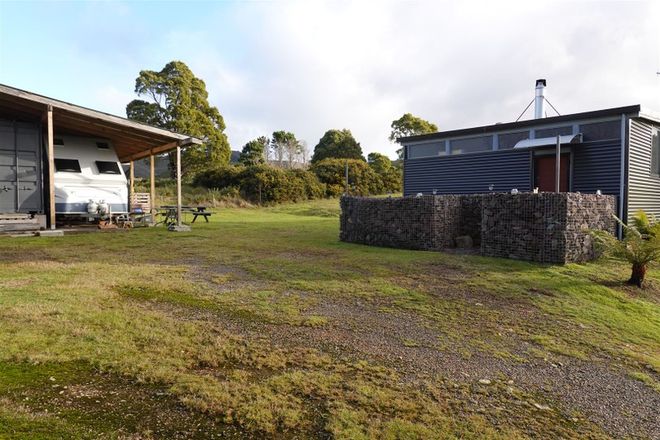 Picture of 23 Pillinger Street, ZEEHAN TAS 7469