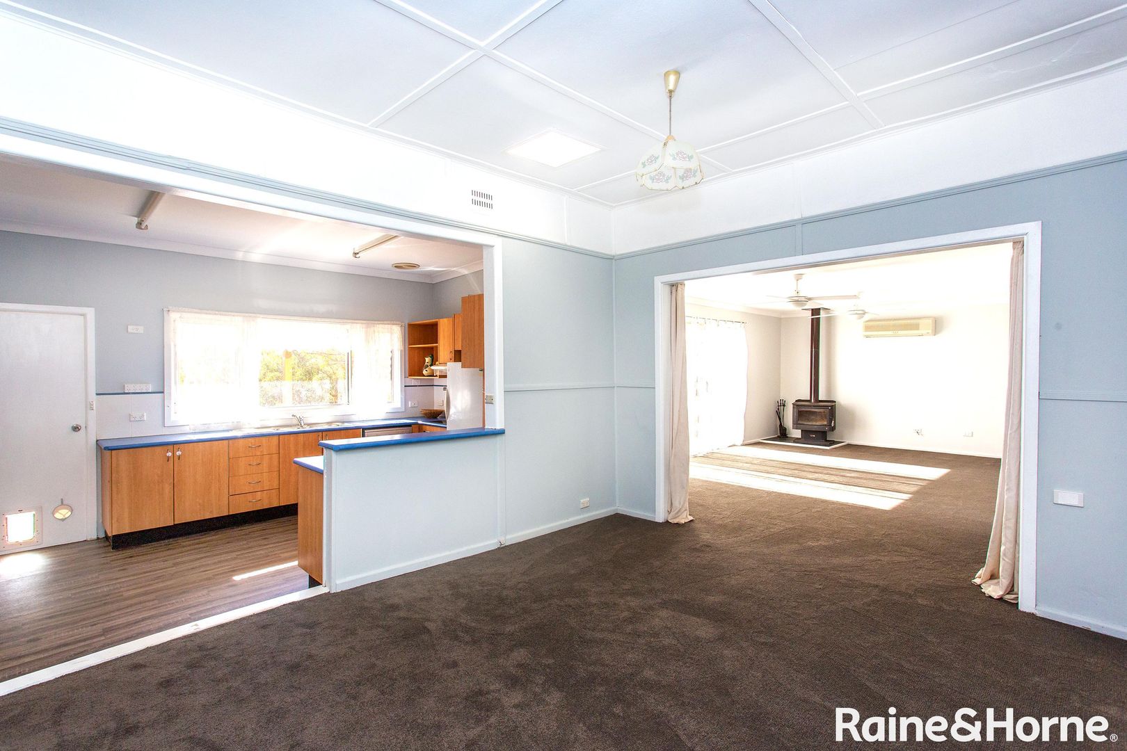 27 Old Boorowa Road, Cowra NSW 2794, Image 2