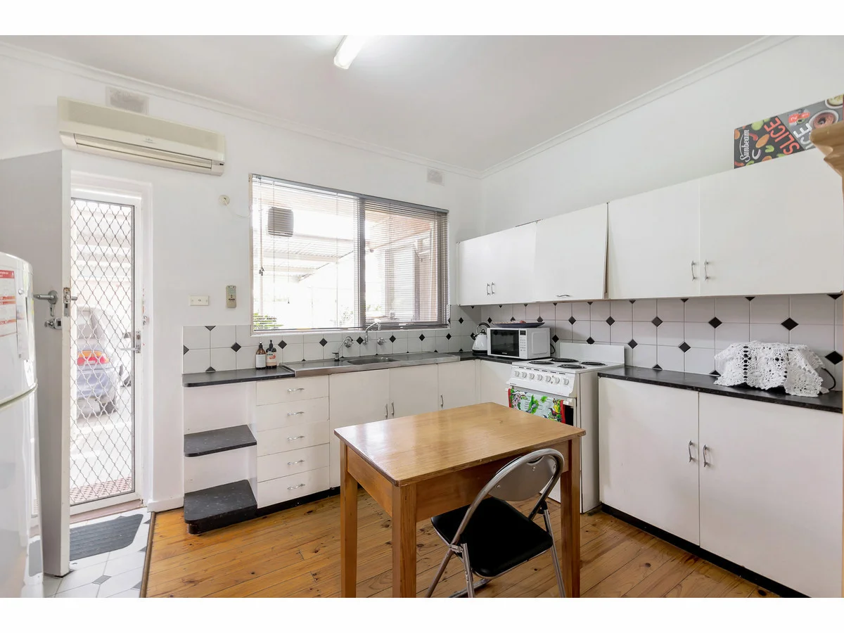 Additional image 2 of 4/6 Byron Street, Glenelg SA 5045