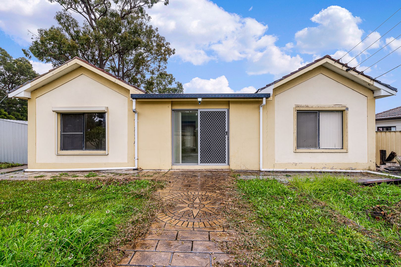 3 bedrooms House in 32 Hassall Street WETHERILL PARK NSW, 2164