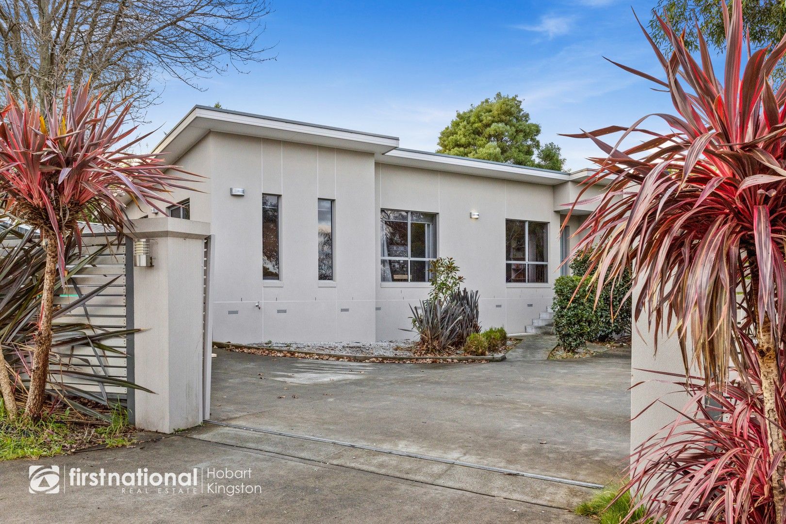 4 bedrooms House in 11B Willowbend Road KINGSTON TAS, 7050