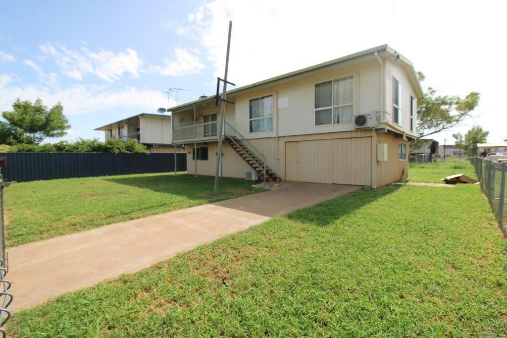 3 bedrooms House in 135 Cooper Street CLONCURRY QLD, 4824